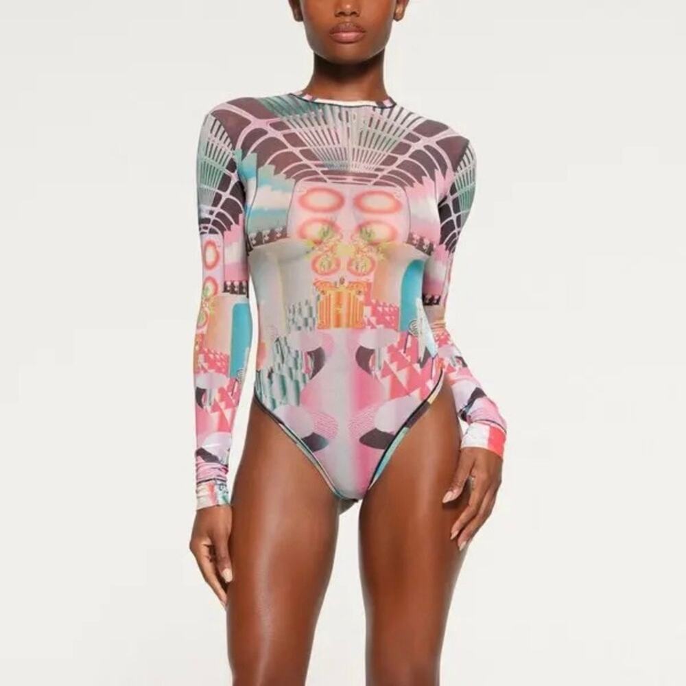 RARE NWT SKIMS Summer Mesh Long Sleeve Bodysuit in Deco Train Size Small